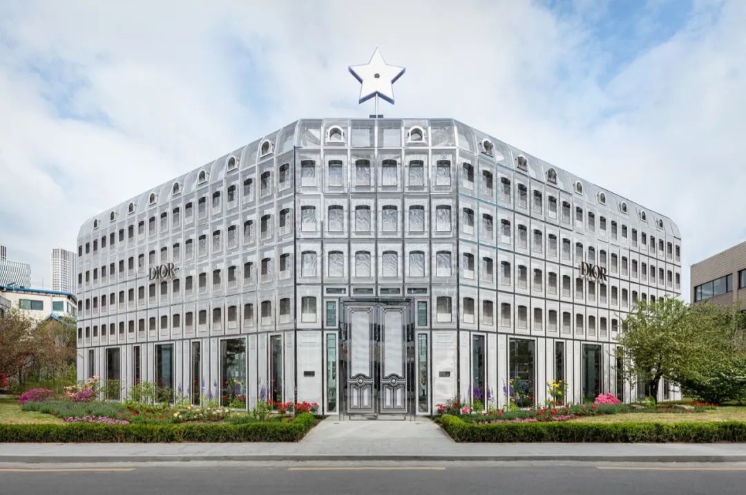dior韩国首尔开业,dior快闪店newjeans