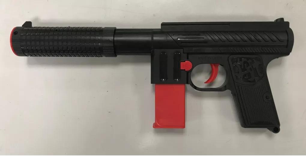 弹射玩具危险,弹射枪违法吗