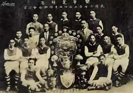 李惠堂球王的简介,球王李惠堂族谱