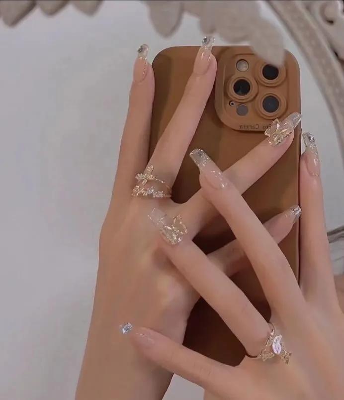 你一定要试试这3种美甲,盘点十款最受欢迎的美甲