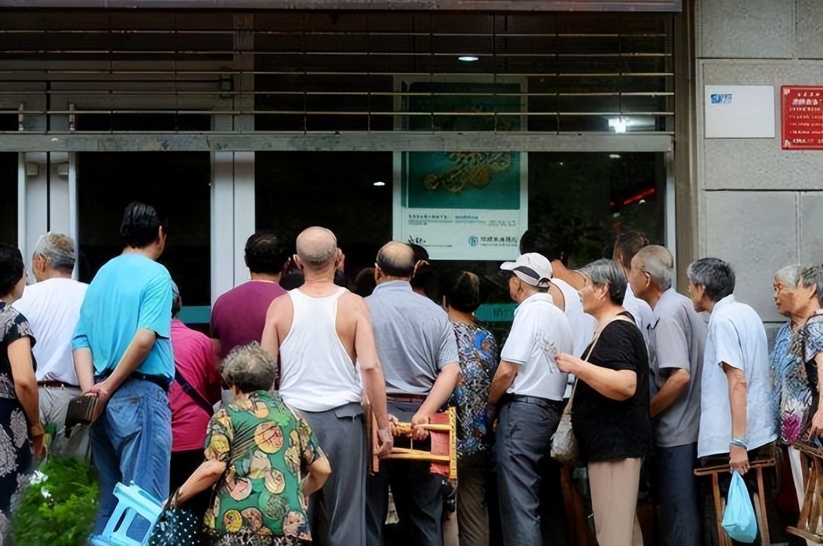 老百姓人均存款排行,全国老百姓的存款一年有多少