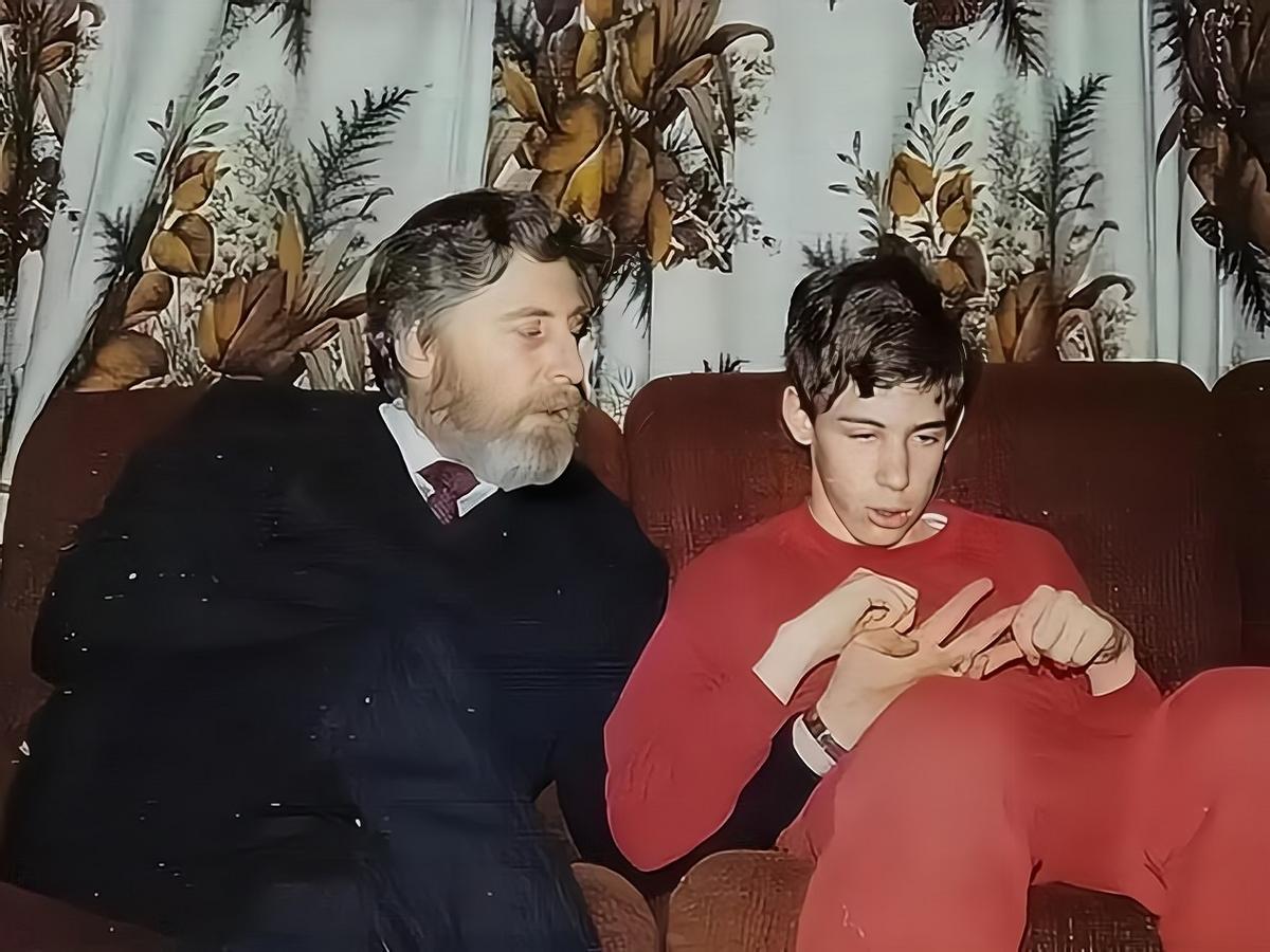 12岁男孩马丁：被护工虐待性侵14年，醒来用“特殊声音”揭开真相