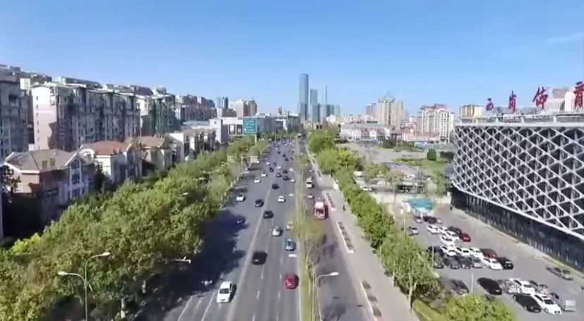 一轴四区最新规划,一轴两翼四区两谷发展格局