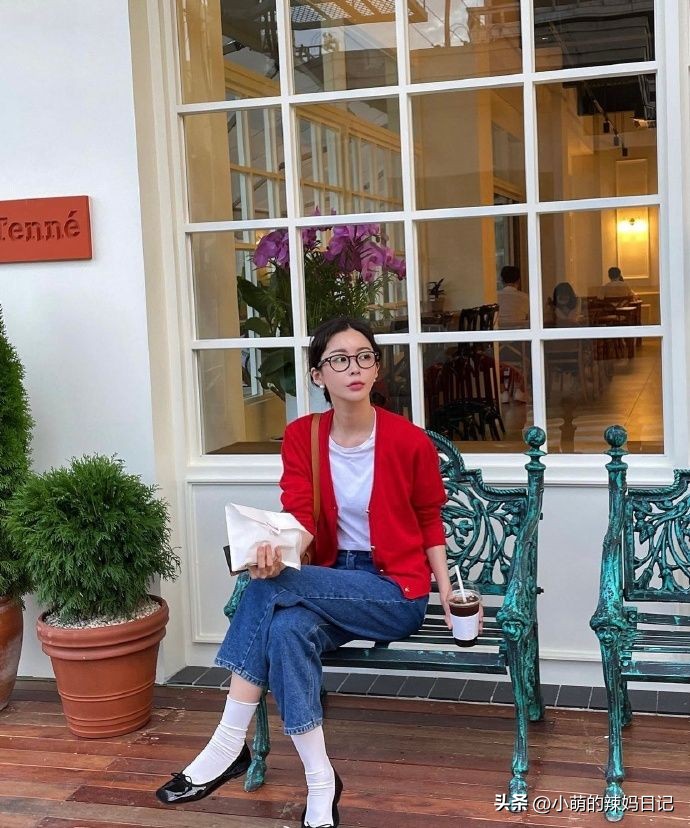 小个子穿高帮厚底小白鞋好看吗,矮个子的鞋子显高显脚小白鞋