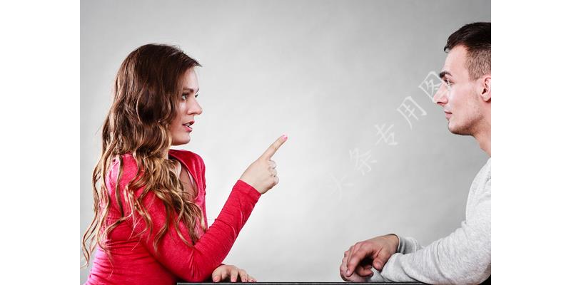 我和老公回老家养老,女儿打6个电话阻止,你才56就养老,我怎么办？