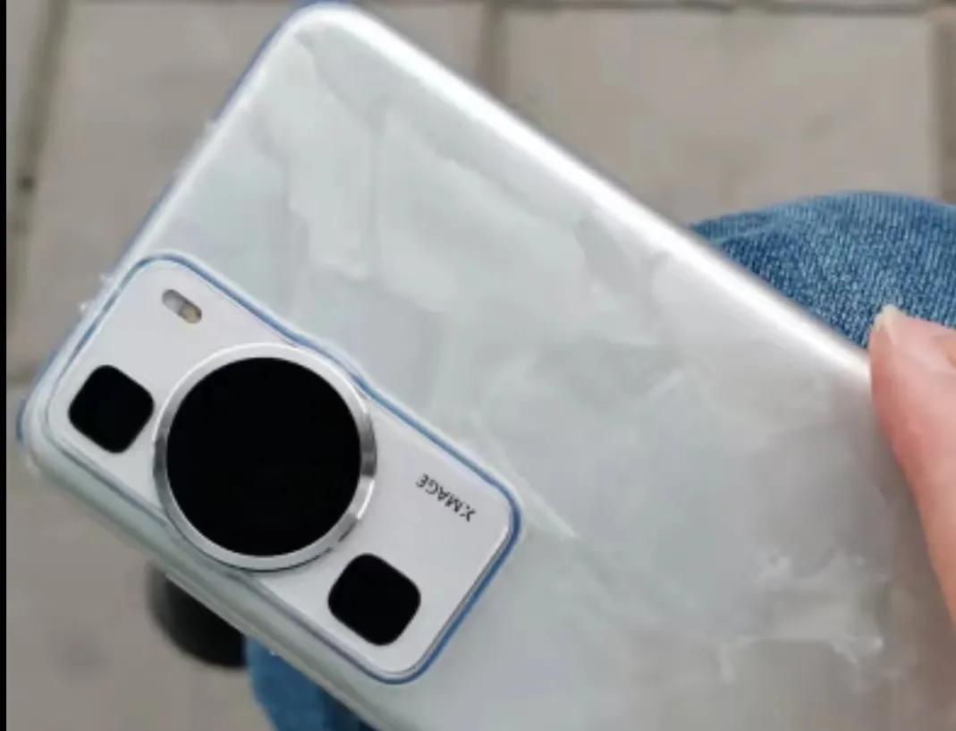 华为最巅峰的时期销量和苹果谁高,华为超越苹果销售量