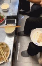 搞笑gif开心一刻这大概就是爱情吧,搞笑gif为了胜利我将不择手段