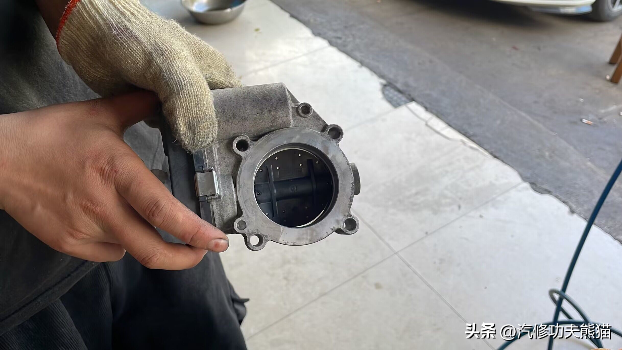 2017款大众迈腾10万公里烧机油,十年的迈腾怎么样后期维修费用