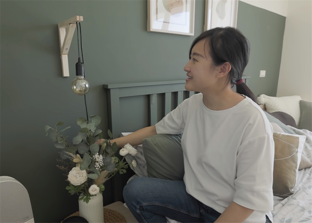 小两口用3天时间，将13㎡杂乱卧室变成森系风，网友：心服口服