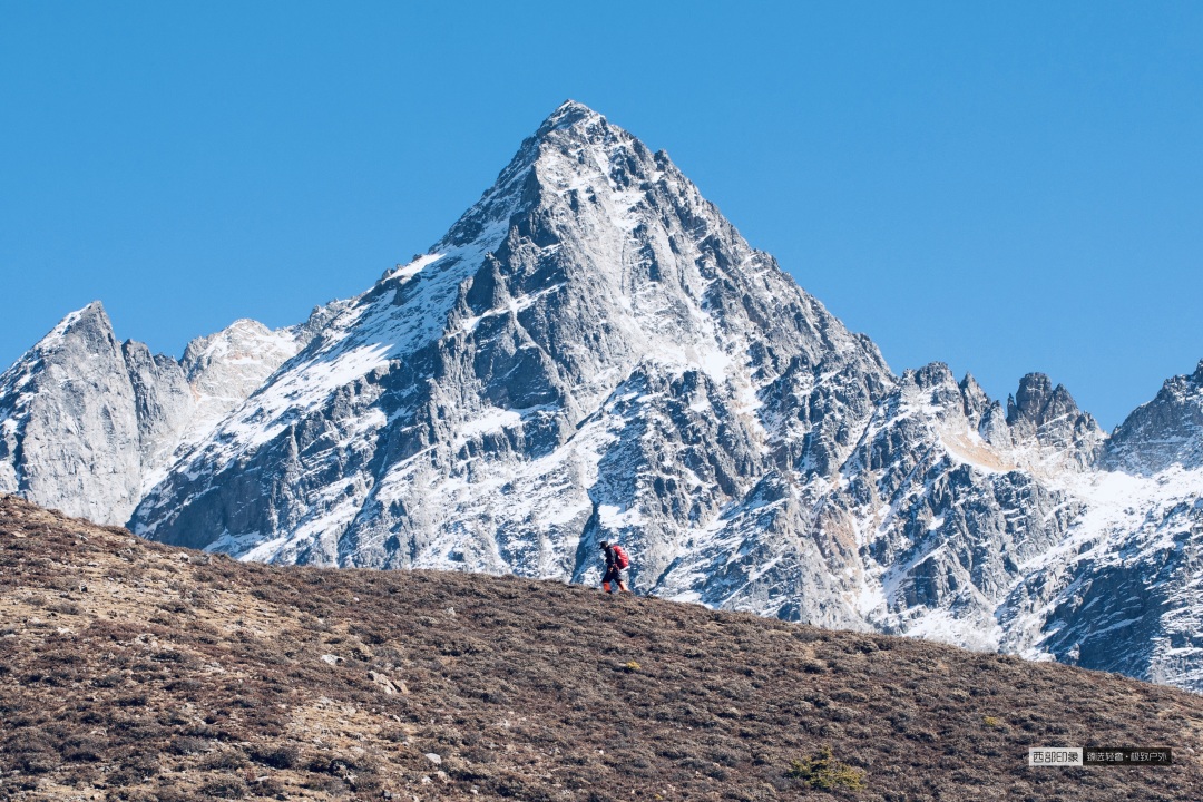 白马雪山u型谷徒步路线,驴徒步西藏