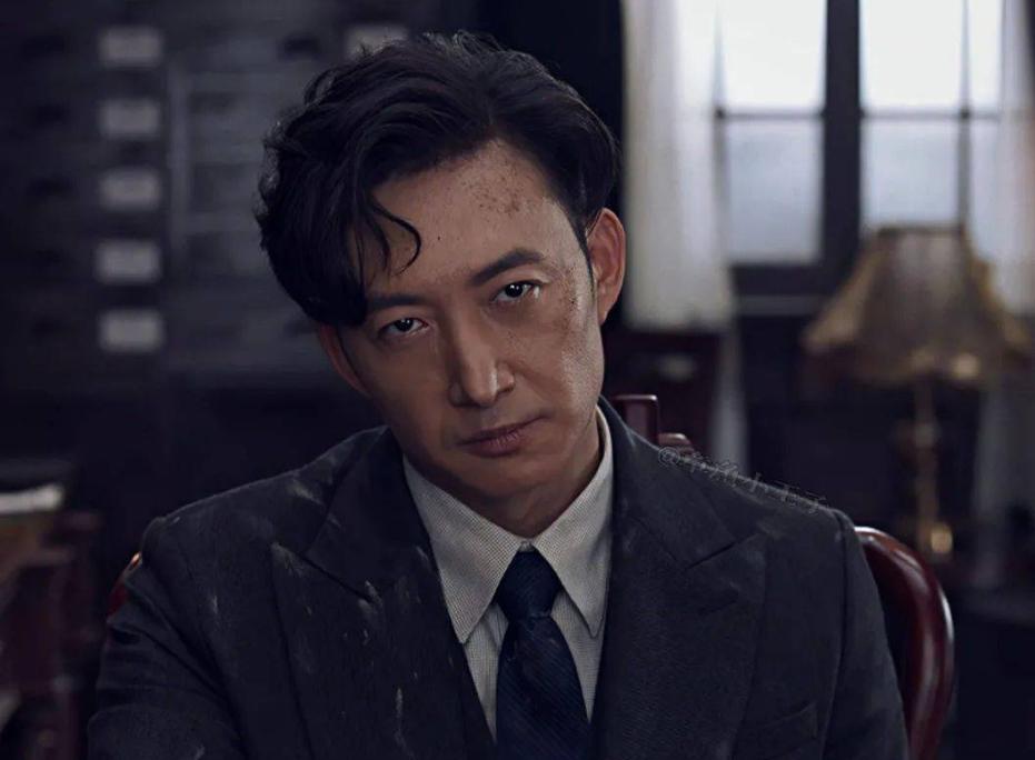 颜值令人发狂的四大男星,4位年轻时颜值逆天的男星