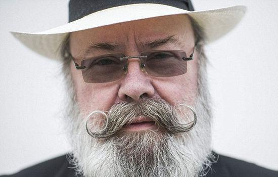 男性刮胡子的频率会影响寿命,男性的寿命和胡子有关