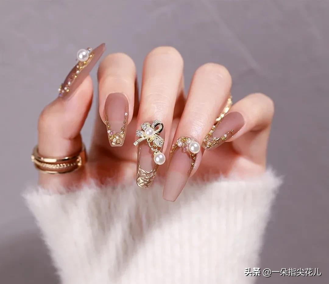 魔镜粉美甲款式教程来了,魔镜粉各种款式美甲教程
