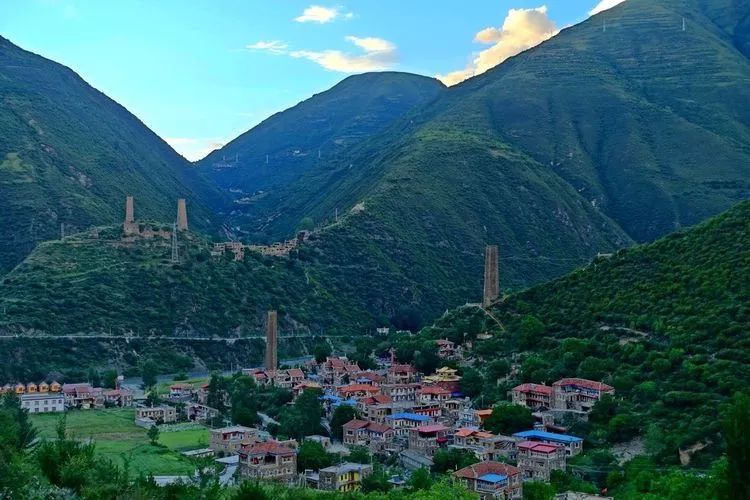 川西阿坝旅游详细攻略地图,川西阿坝旅游攻略三天