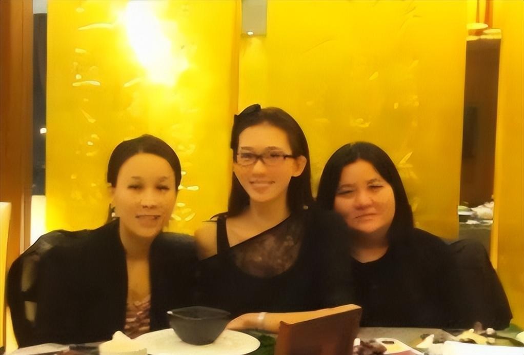 看见香蕉就流泪，一接吻嘴就肿，明星这些“隐疾”，困扰他们很久