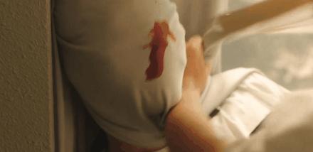 扇耳光连踹三脚,扇巴掌却踢人一脚