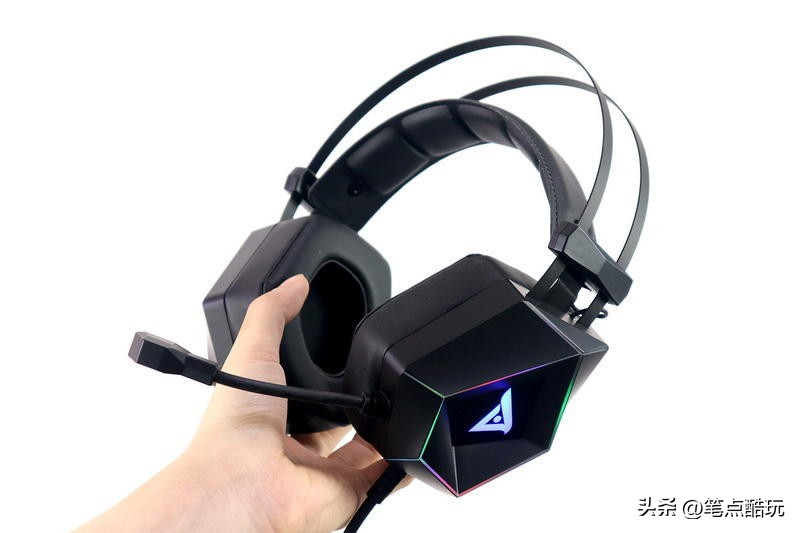 什么游戏头戴式耳机最有性价比,2022打游戏性价比高的手机