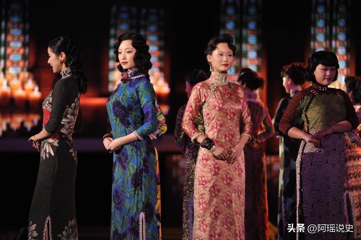 刘强东章泽天瑞士打货论坛,章泽天和刘强东首次同框