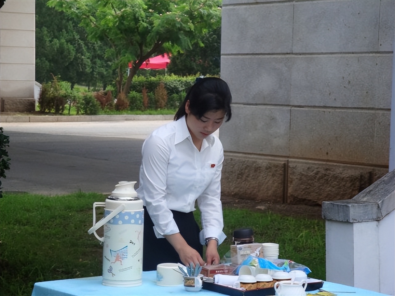 朝鲜人工资500属于高薪，妇女喜欢摆摊赚钱