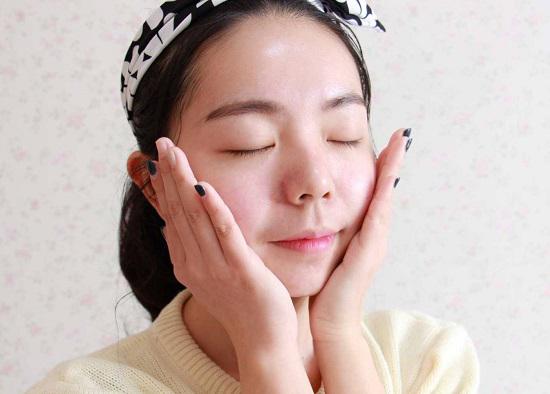 面部去皱纹按摩法,每天拍打脸部可以消除面部皱纹吗