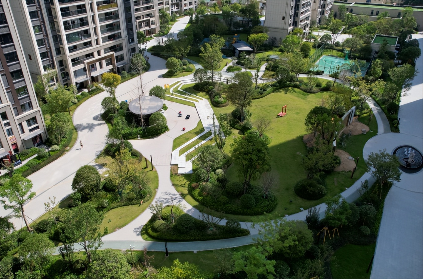 安置房质量秒杀商品房,安置房铝板外立面