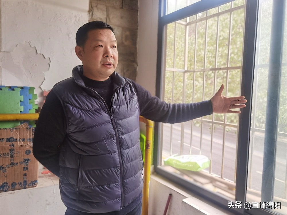 室内燃气主管多粗,燃气主管在阳台正中央