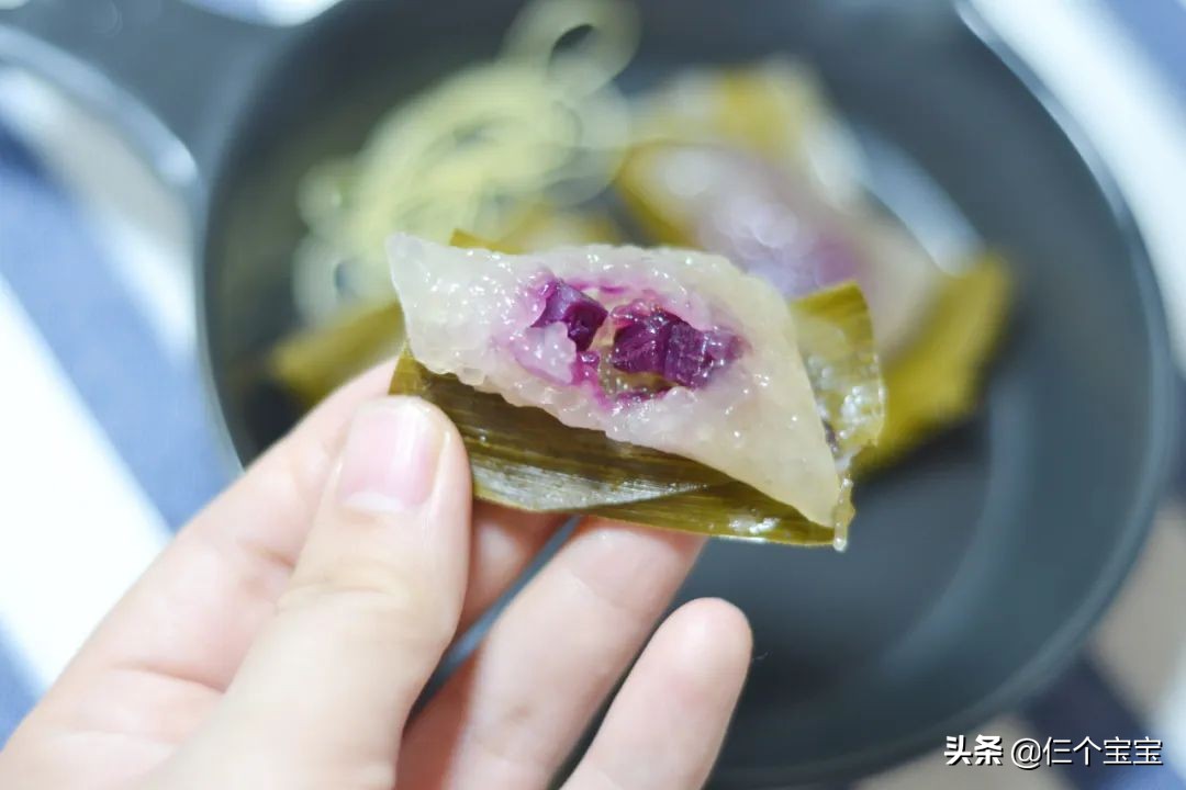 手残党怎么包四角粽子,六个月以上宝宝粽子做法