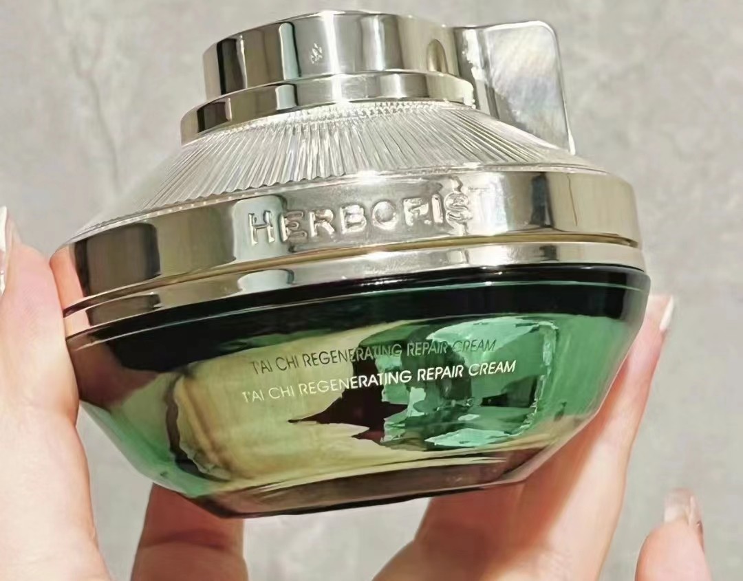 国货护肤品紧致面霜有哪些,抗皱紧致护肤品排行榜国货面霜