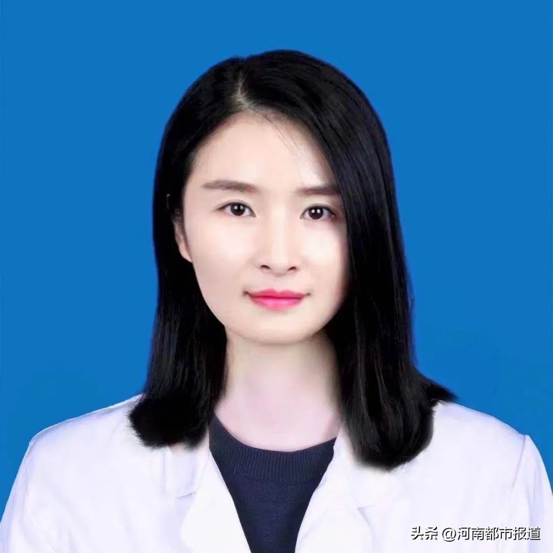 身上突发大面积红疹发痒,身上红疹遇热后发痒