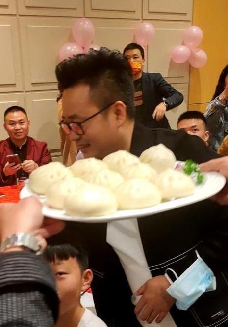 孙海洋包子店卖包子,孙海洋肉包测评