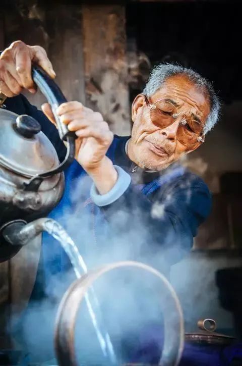 泾阳茯砖茶是啥茶,泾阳茯砖茶丝绸之路文化之旅