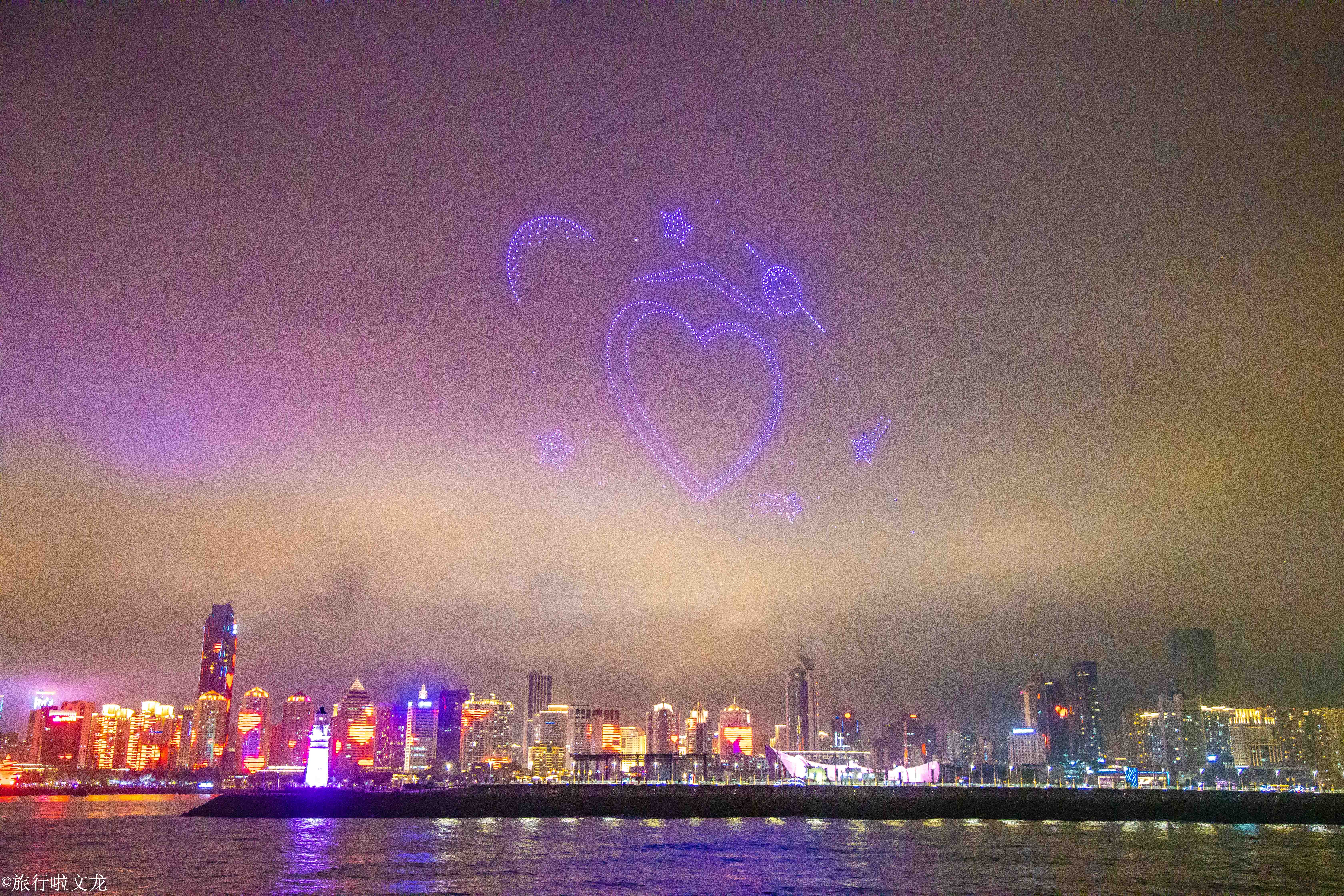 2021年国庆节青岛五四广场灯光秀,青岛灯光秀时间表2021五四广场