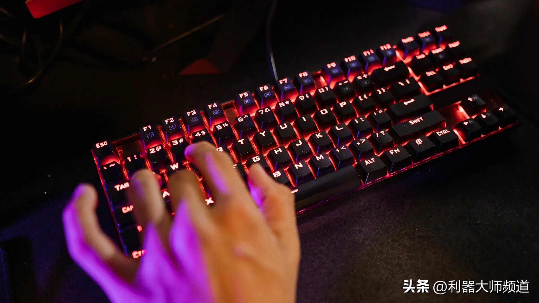 100左右的机械键盘打游戏推荐,哪种机械键盘适合打游戏和办公