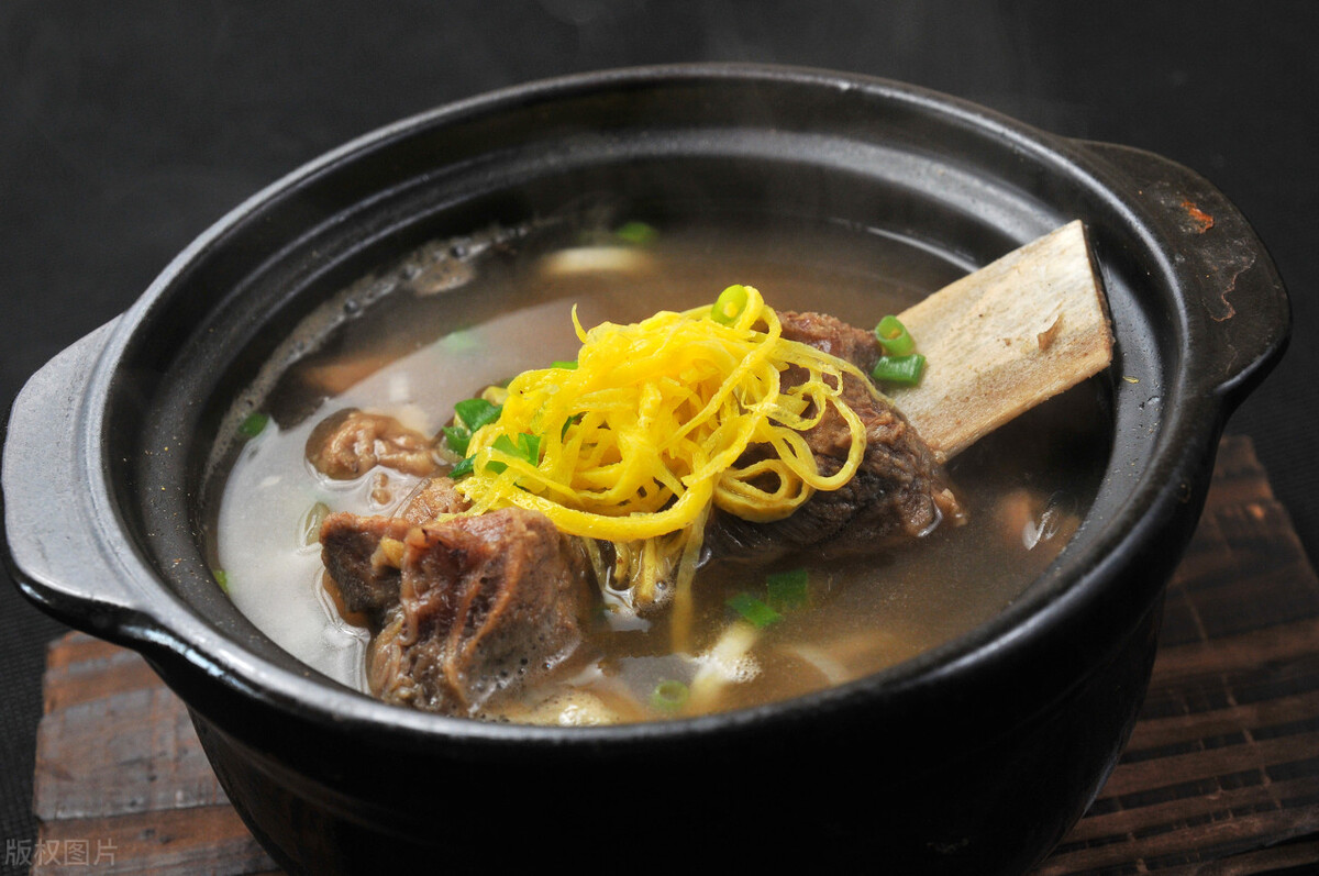 小孩骨折吃什么钙片好,小孩骨折吃什么好得快一点