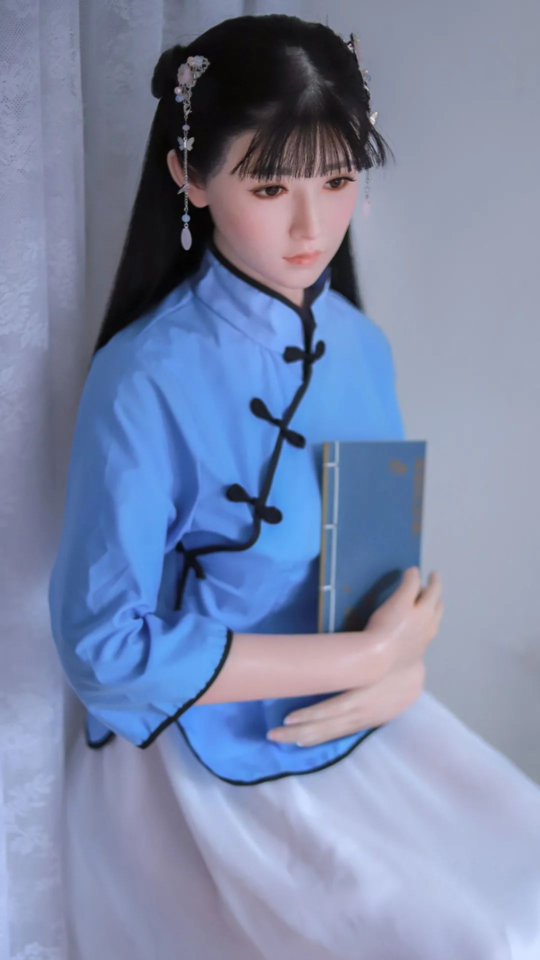 *欲情**实录：硅胶娃娃“到底”有多爽？