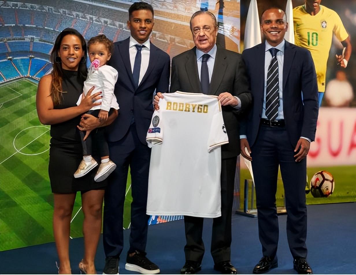 莫德里奇儿子签合同,莫德里奇和克罗斯转会最新消息