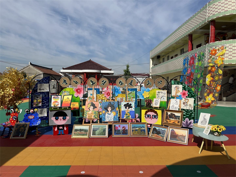 以爱筑梦“三教”共融护花开