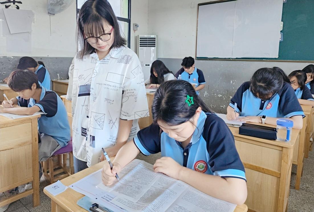 黄冈蕲春兴华中学,湖北省黄冈市蕲春县兴华中学