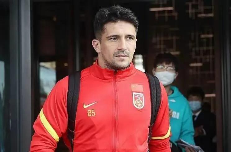 足协主席就位,规划球员成焦点,亚洲杯尽显扬科维奇压力