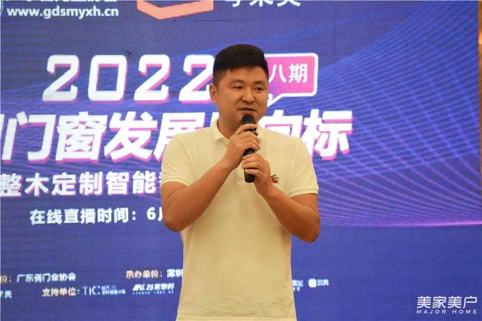 高端木门实木定制,一站式木门整木定制家居