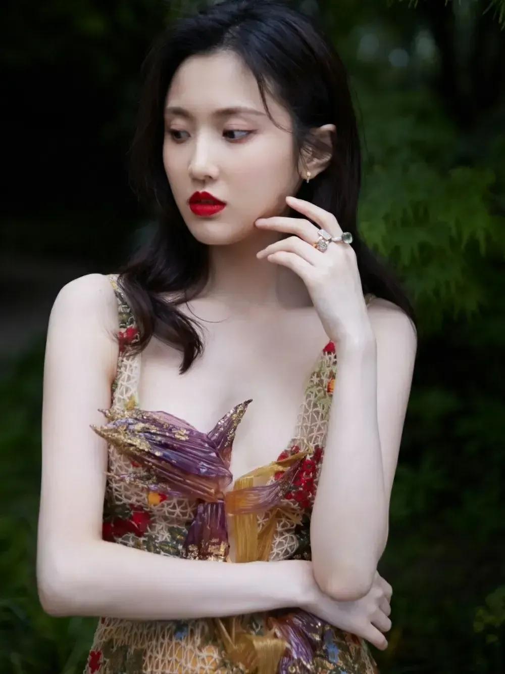 中信国安st原因,st国安深度解析