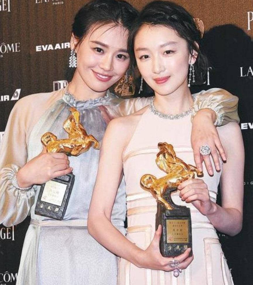 周冬雨退出演艺圈了吗,周冬雨当初没签约张艺谋吗