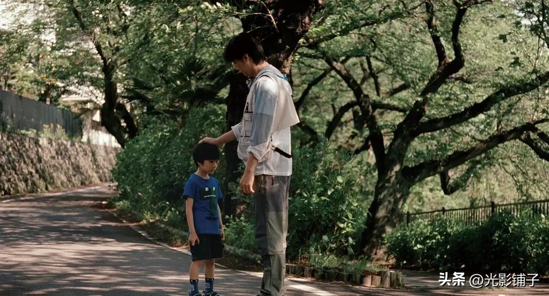 一部让你看到父爱如山的电影,推荐几部关于父爱的催泪高分电影