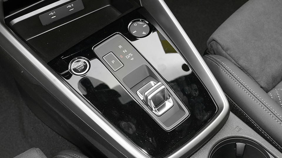 新奥迪a3l时尚运动型落地多少钱,入门bba买哪款