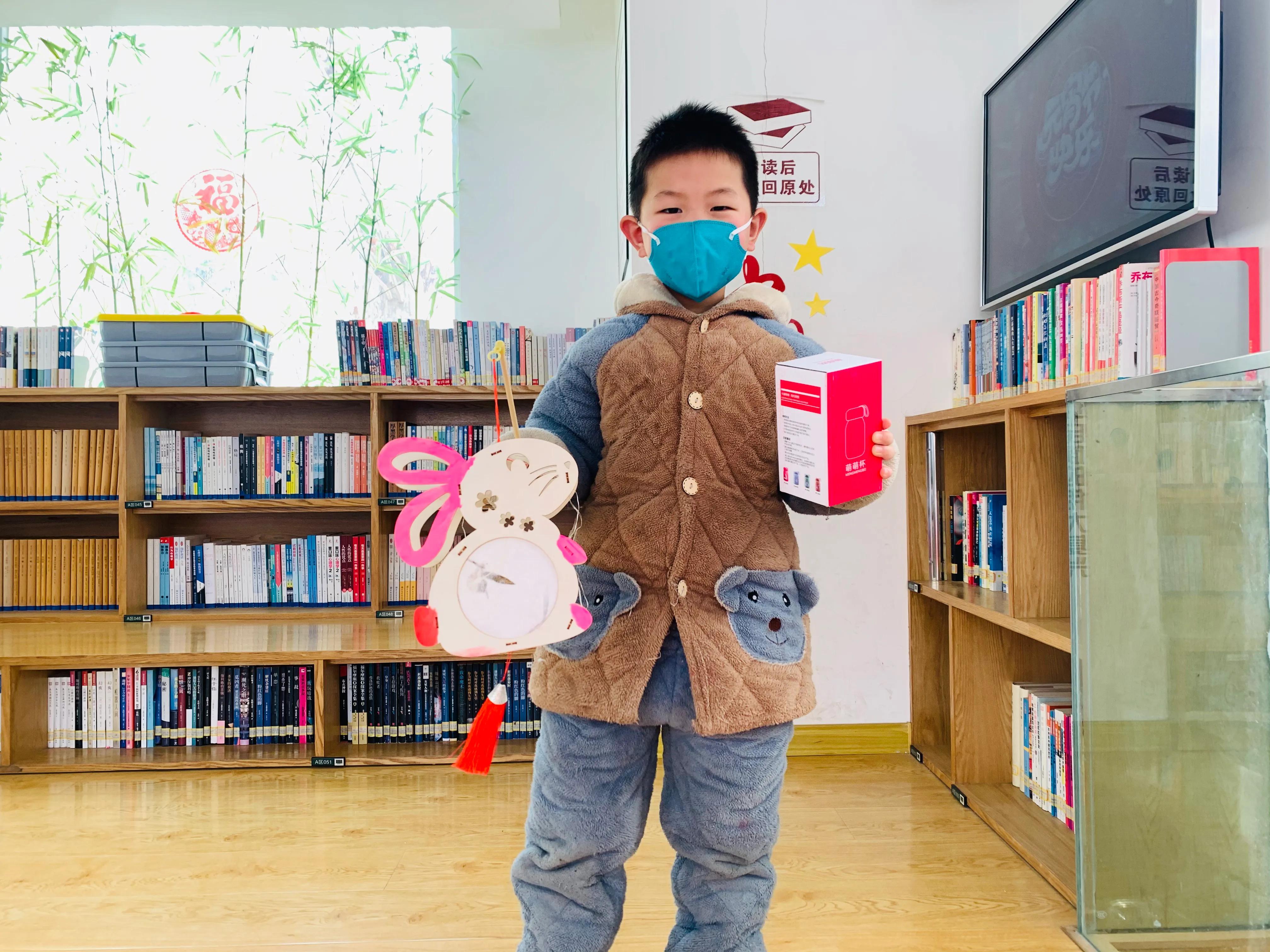 千盏手工花灯拉满节日氛围感,元宵节花灯手工制作古风可亮灯