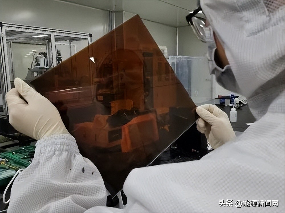 钙钛矿商业计划书 (全球首款钙钛矿商用组件成功出货)