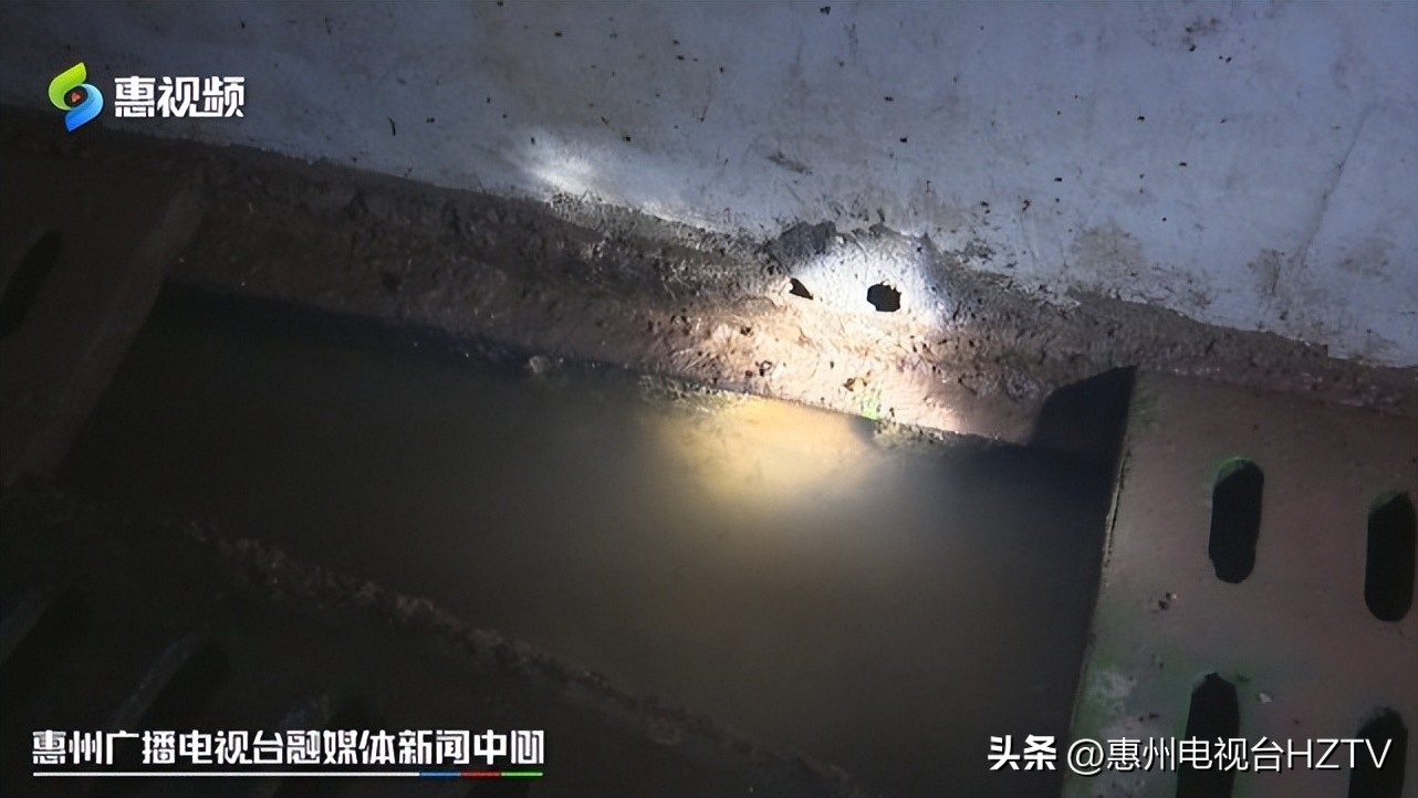 江南丽水湾：地下车库长期渗水开发商称已有维修方案