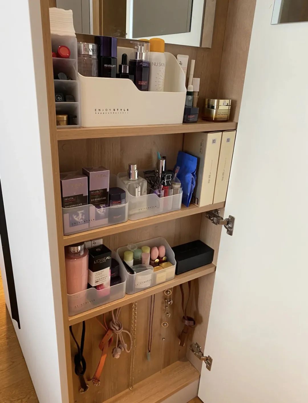 衣柜收纳整理盒简单又漂亮,超级实用衣柜设计