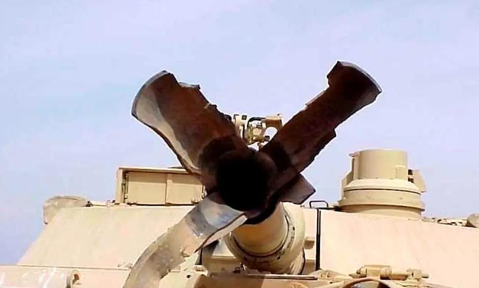 花“7亿”买火炮零件，阿联酋“入坑”印度，不怕“炸膛”吗？