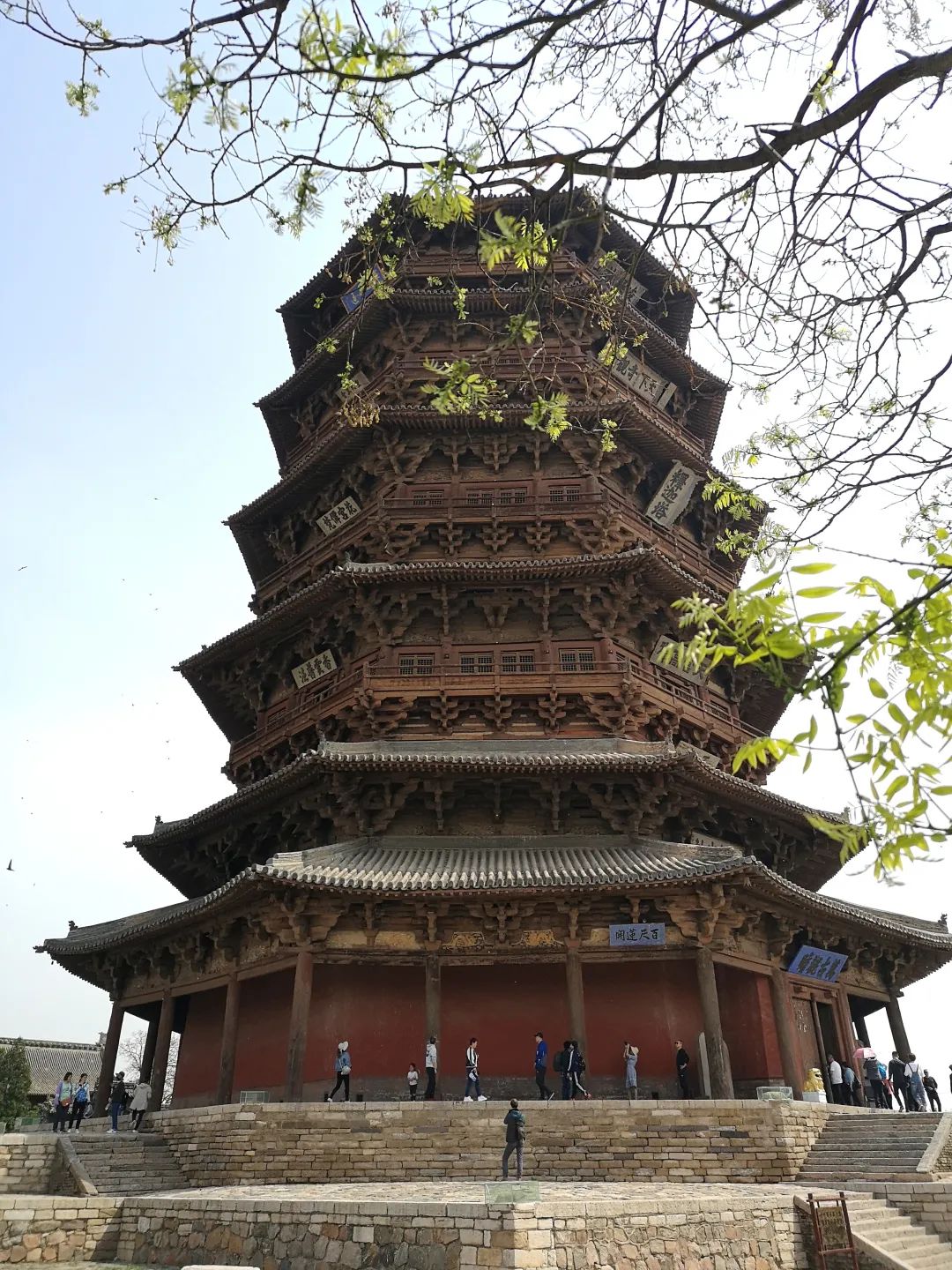 从梁思成和林徽因的选择，看中国古建筑的独特价值